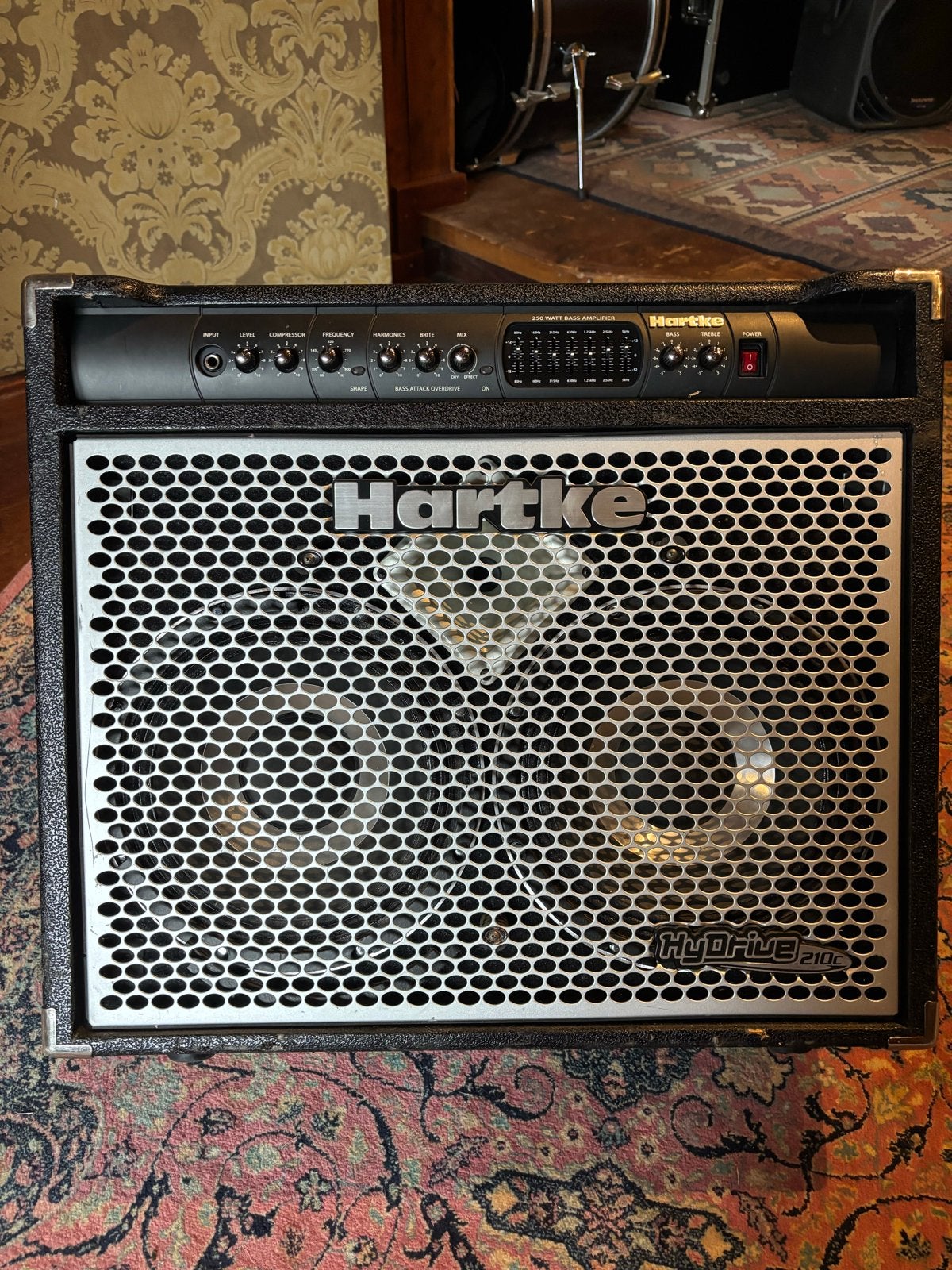 Hartke HyDrive 210C Bascombo - 250 Watt, Muziek en Instrumenten, Ophalen, Gebruikt, Basgitaar, 100 watt of meer