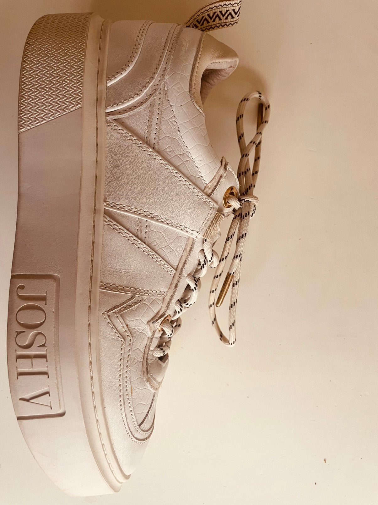 Te koop: leren sneakers, Josh V, wit, 37, Ophalen of Verzenden, Zo goed als nieuw, Wit, Sneakers of Gympen