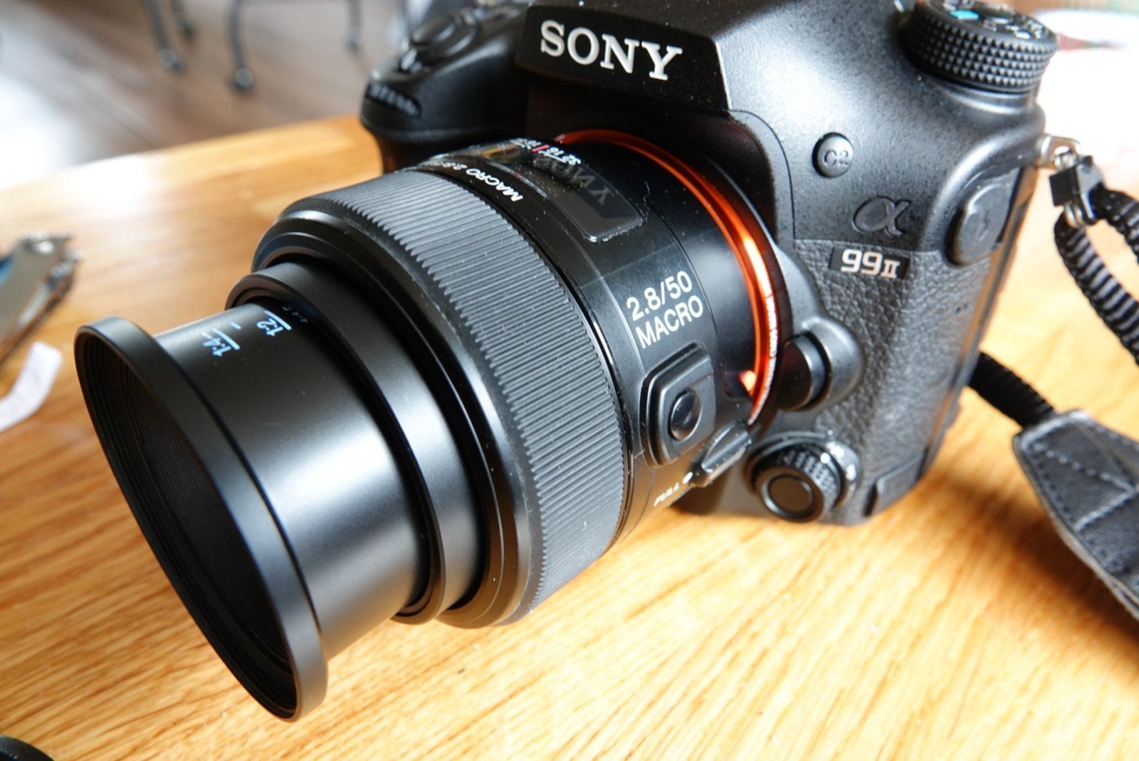 Sony SAL50M28, Ophalen of Verzenden, Zo goed als nieuw, Macrolens, Zoom
