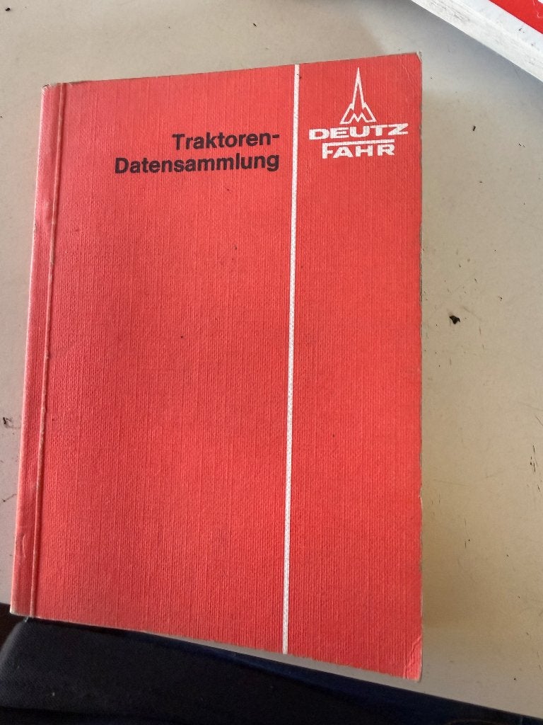 Tractor daten infomatie uit 1978, Ophalen of Verzenden, Gelezen, Catalogus