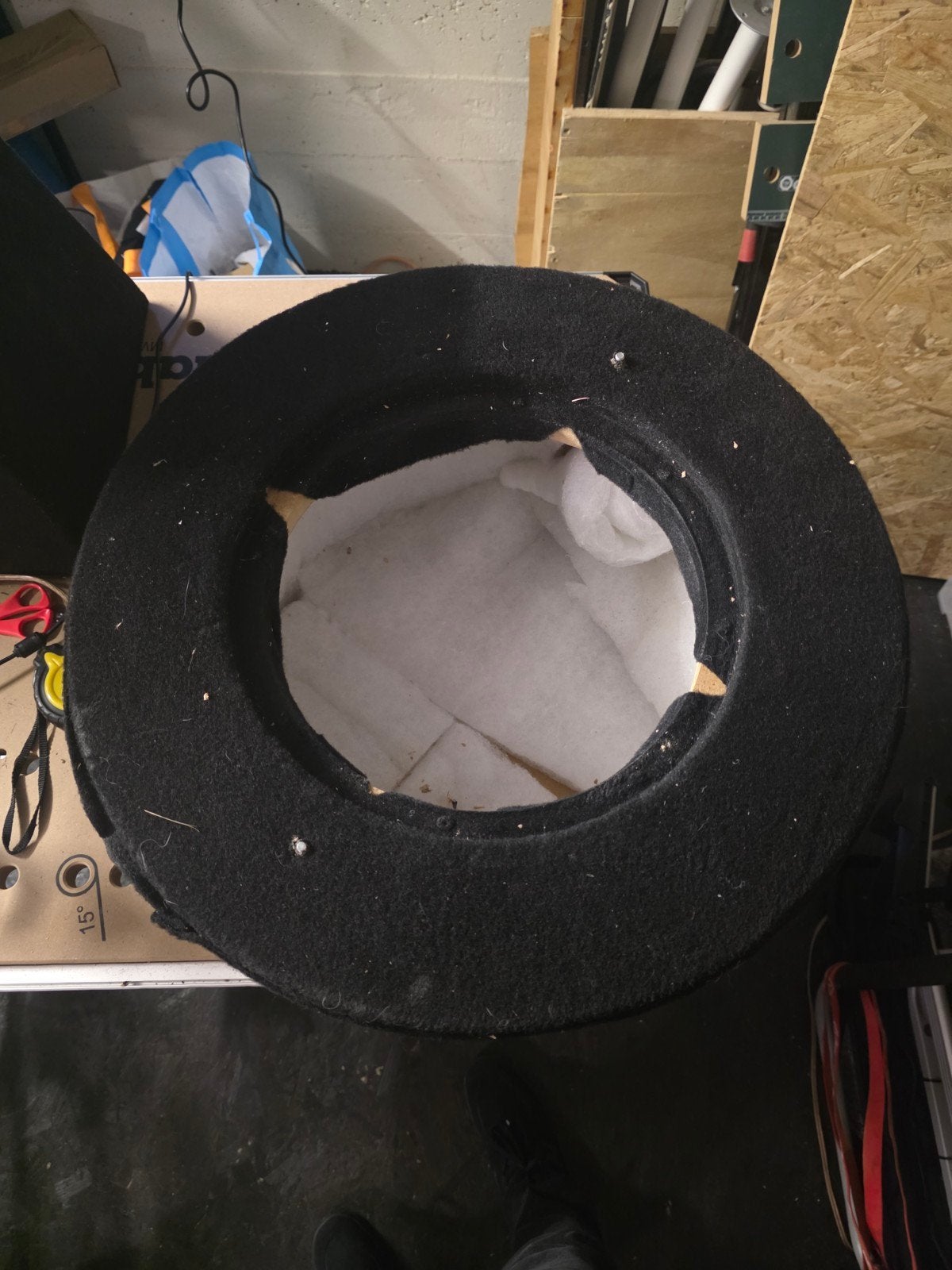 Subwoofer behuizing 12 inch, 50cm diameter, 26cm hoog, Auto diversen, Autospeakers, Gebruikt, Ophalen