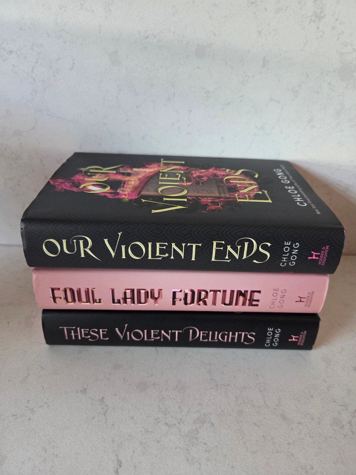 3x Chloe Gong hardcover / 2x Fairyloot, Ophalen of Verzenden, Zo goed als nieuw