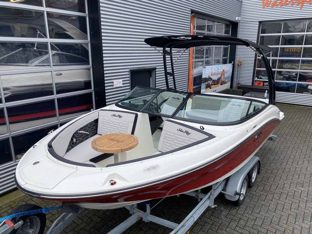 Sea Ray SPX 190, 3 m, Gebruikt, Binnenboordmotor, Sea Ray