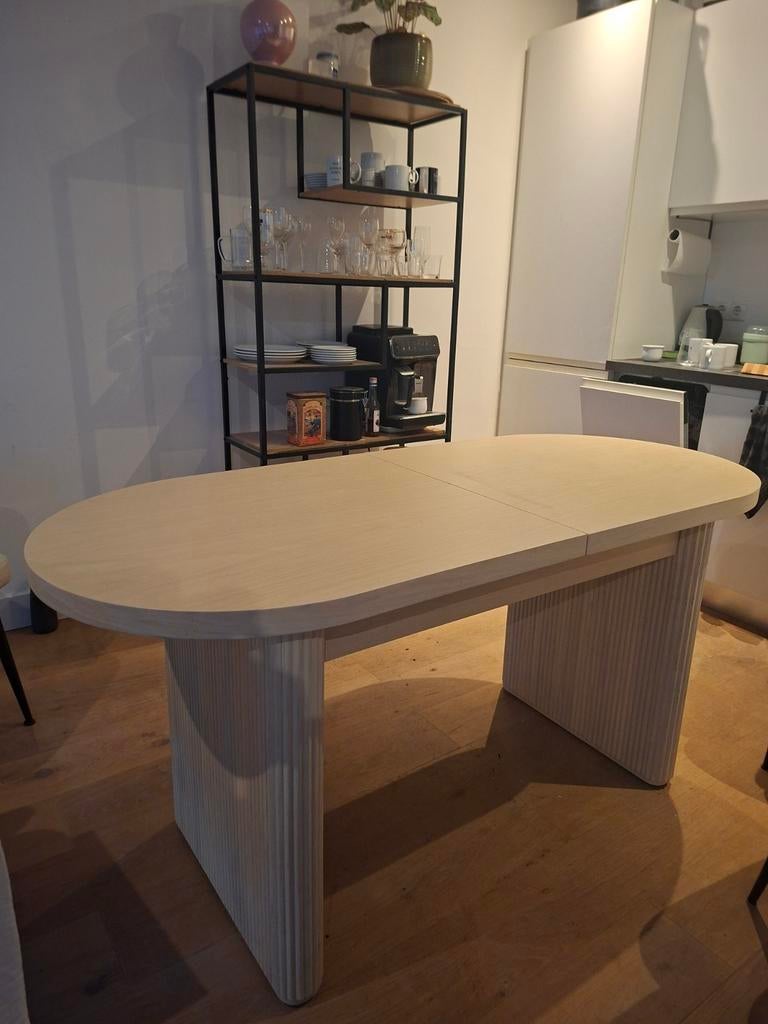 Uitschuifbare ovale eettafel - geïntrigeerd in tafel, Ophalen, 50 tot 100 cm, Zo goed als nieuw, Vijf personen of meer