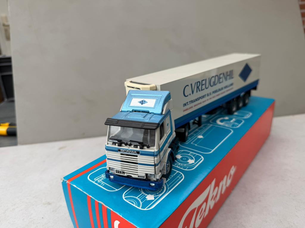 1/50 tekno Scania 113/m Vreugdenhil. Va-1, Hobby en Vrije tijd, Modelauto's | 1:50, Ophalen of Verzenden, Zo goed als nieuw, Bus of Vrachtwagen