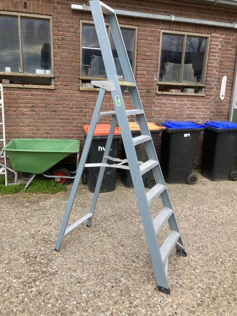 Bordestrap, Ophalen, Zo goed als nieuw, Trap, 2 tot 4 meter
