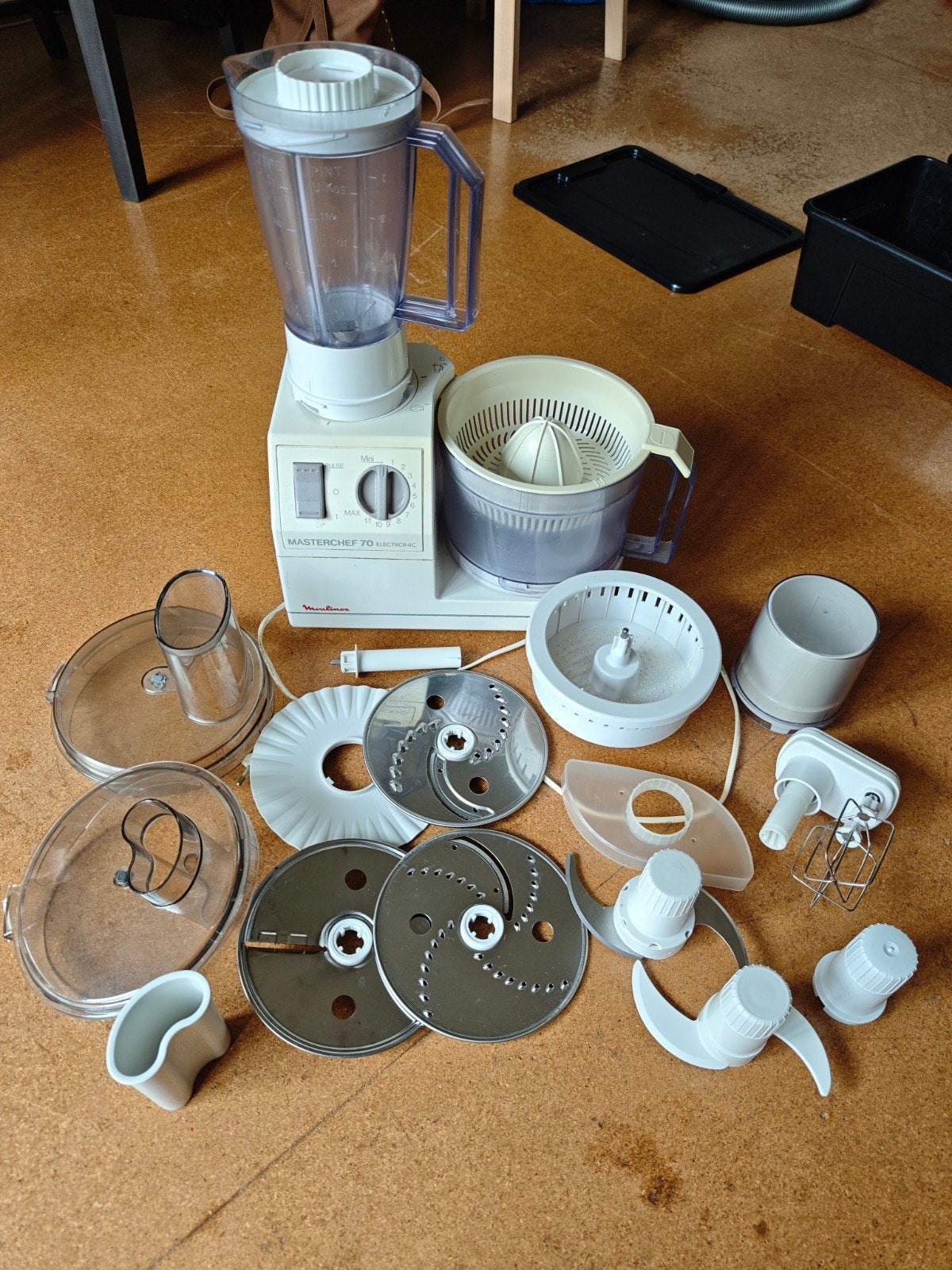 Moulinex Masterchef 70 Electronic Keukenmachine, 1 tot 2 liter, Ophalen of Verzenden, Gebruikt, 3 snelheden of meer