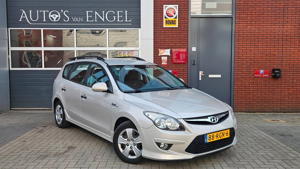Hyundai I30 CW 1.4i i-Drive Cool 2e eigenaar/Dealer onderhou, Auto's, Stof, Gebruikt, Zwart, 4 cilinders