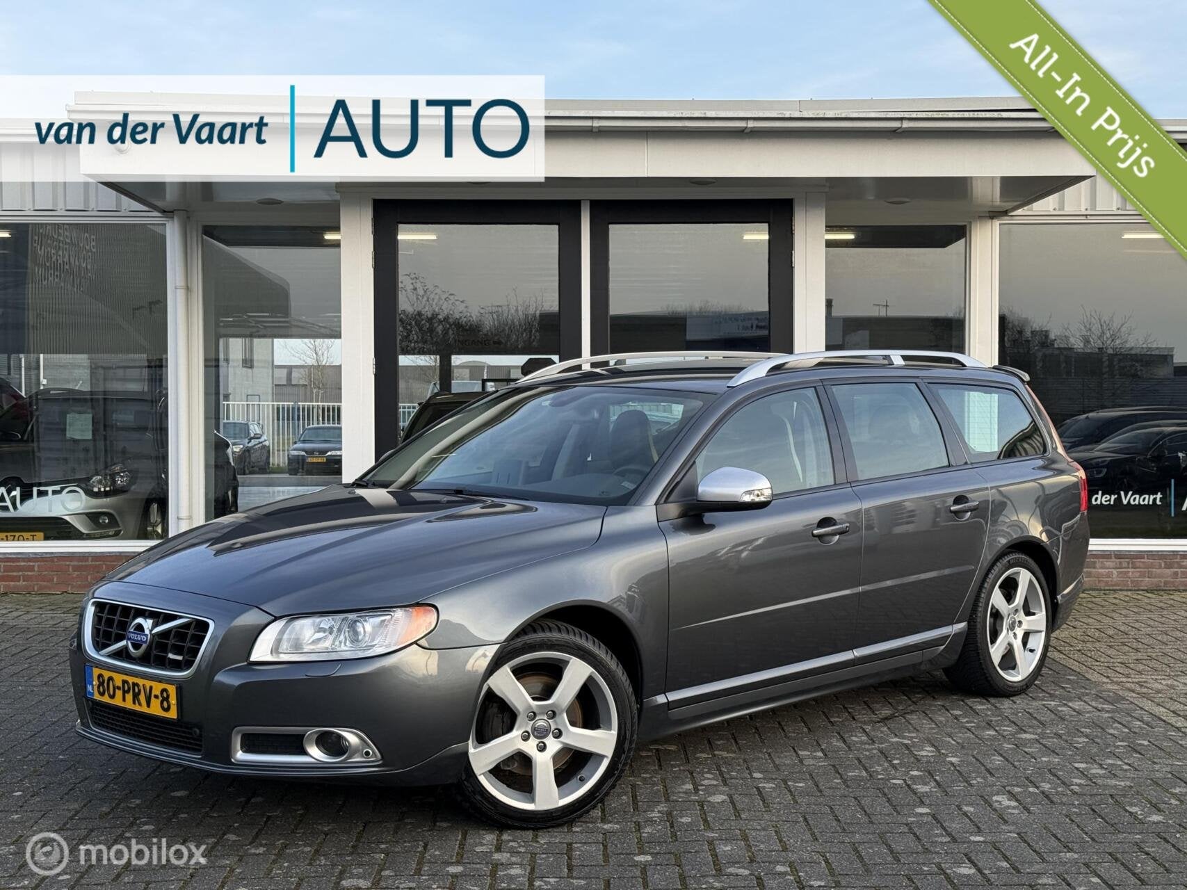 Volvo V70 2.0T R-Edition / NIEUWE MOTOR / R-Design / Leder, Voorwielaandrijving, Euro 5, 4 cilinders, Handgeschakeld