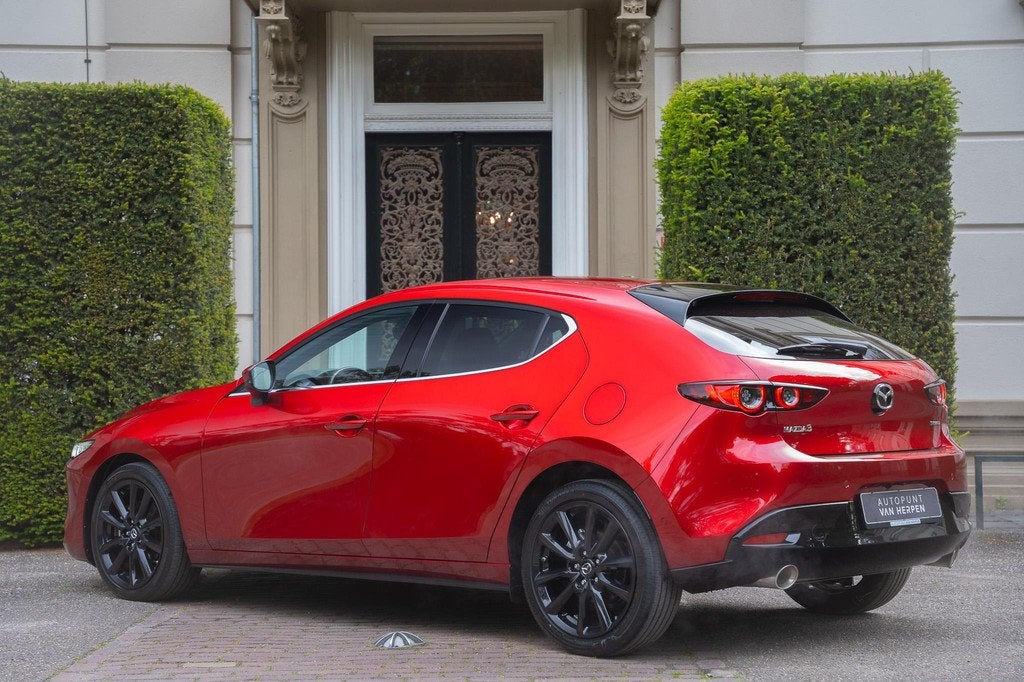 Mazda 3 2.0 e-SkyActiv-X M Hybrid 186 Luxury 360 CAM | LEDER, Auto's, Mazda, Voorwielaandrijving, 1998 cc, Gebruikt, Euro 6