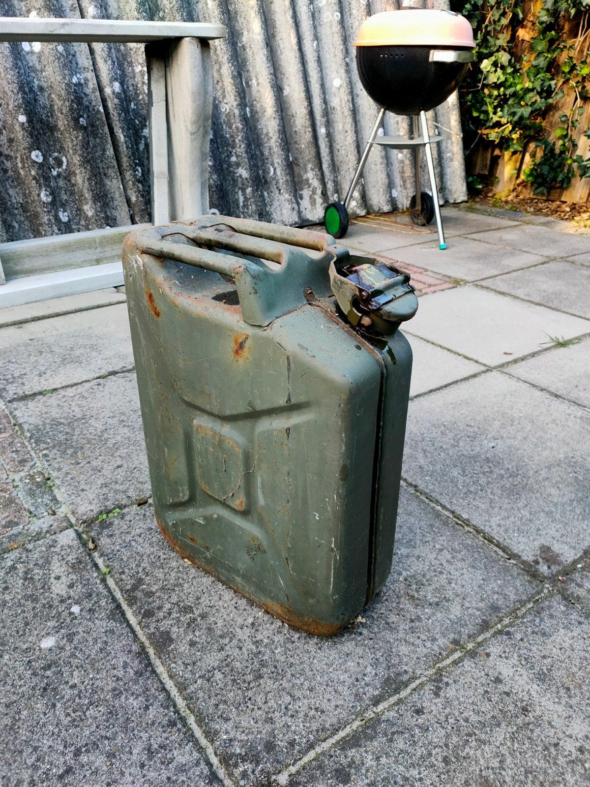 Echte  jerrycan, Ophalen of Verzenden