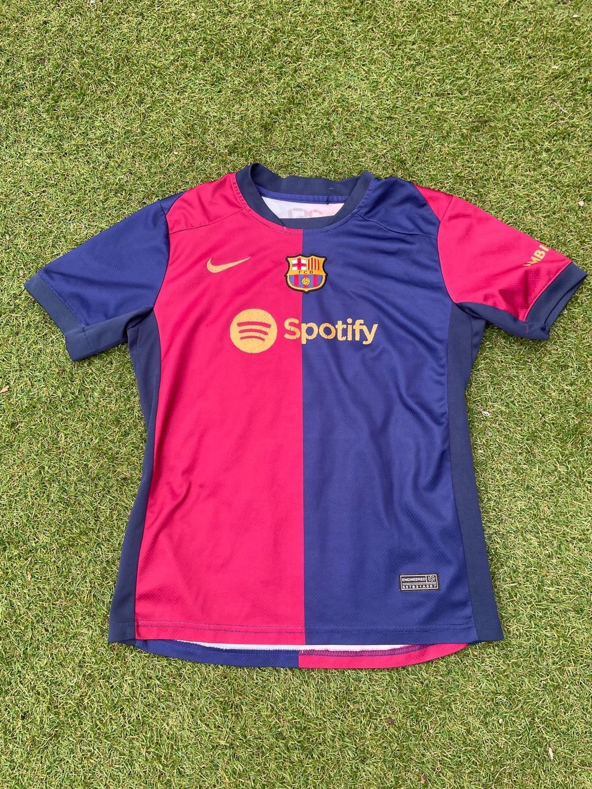 FC Barcelona Thuistenue 2023/2024 - Lamine Yamal #27, Maat S, Ophalen, Gebruikt, Set