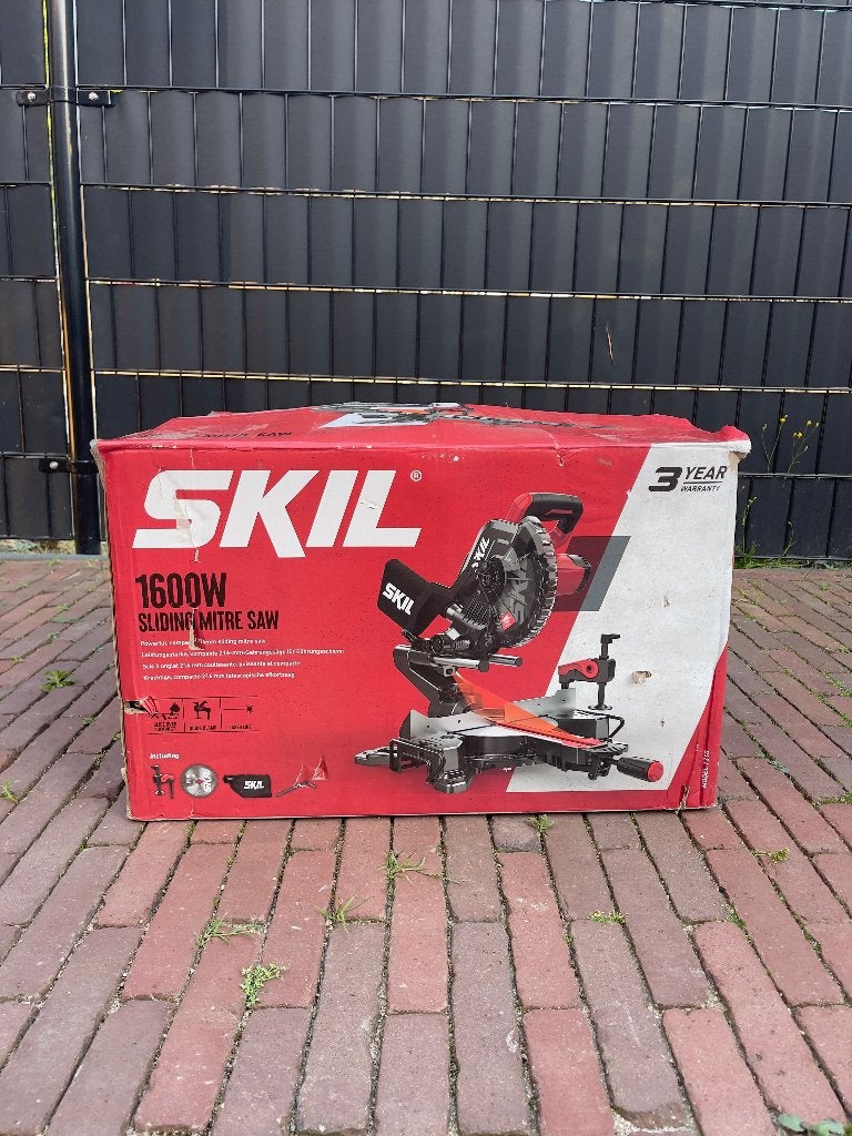 SKIL 1600W Sliding Mitre Saw – Afkort- en verstekzaag, Gebruikt, Ophalen of Verzenden, Skil, Afkortzaag