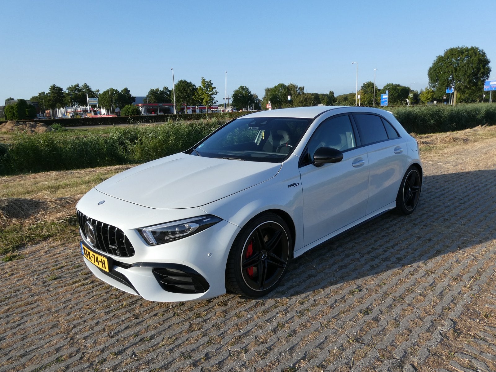 Mercedes-AMG A45 S 4MATIC+ 421PK| Keramische| Burmester| HUD, Auto's, Automaat, 4 cilinders, 1535 kg, Alcantara