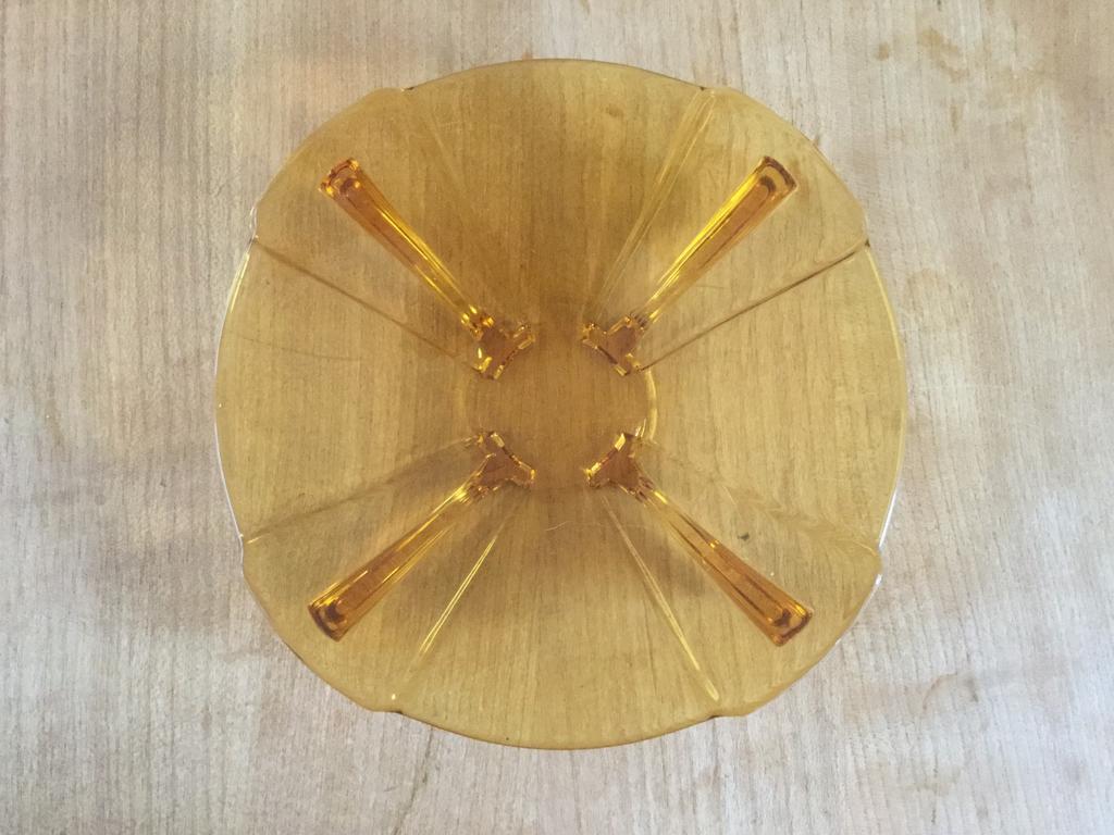 Amberkleurig, antiek persglas plat schaaltje, Ophalen of Verzenden