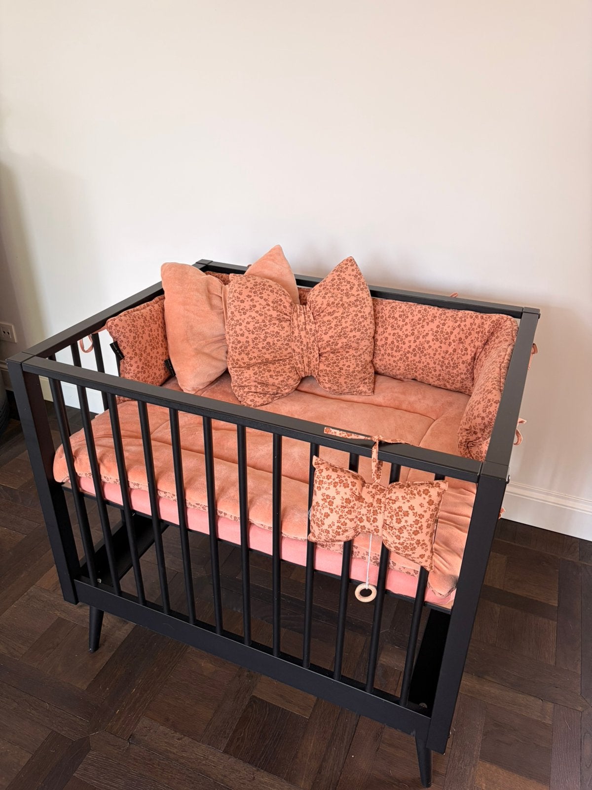 Box met bekleding en accessoires, Kinderen en Baby's, Ophalen, Zo goed als nieuw, In hoogte verstelbaar