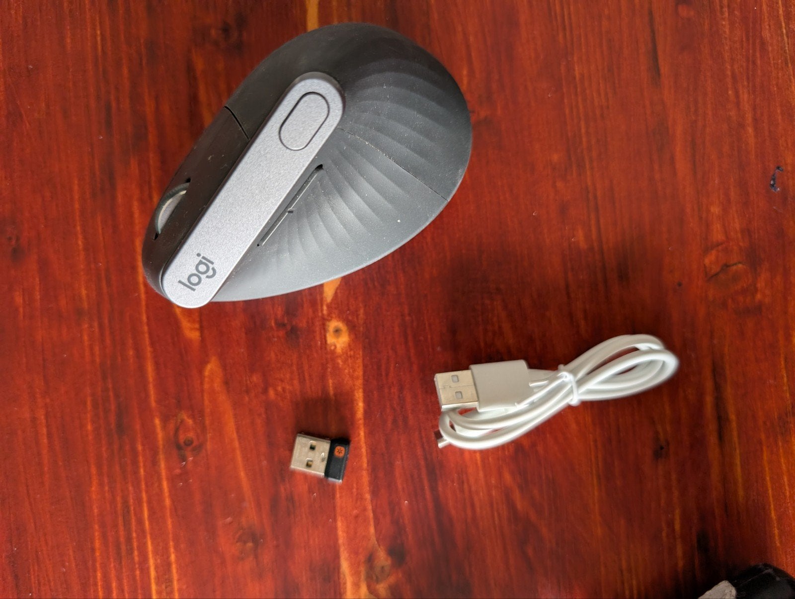 Logitech MX Vertical Ergonomische Muis - Draadloos, Computers en Software, Rechtshandig, Muis, Ergonomisch, Logitech
