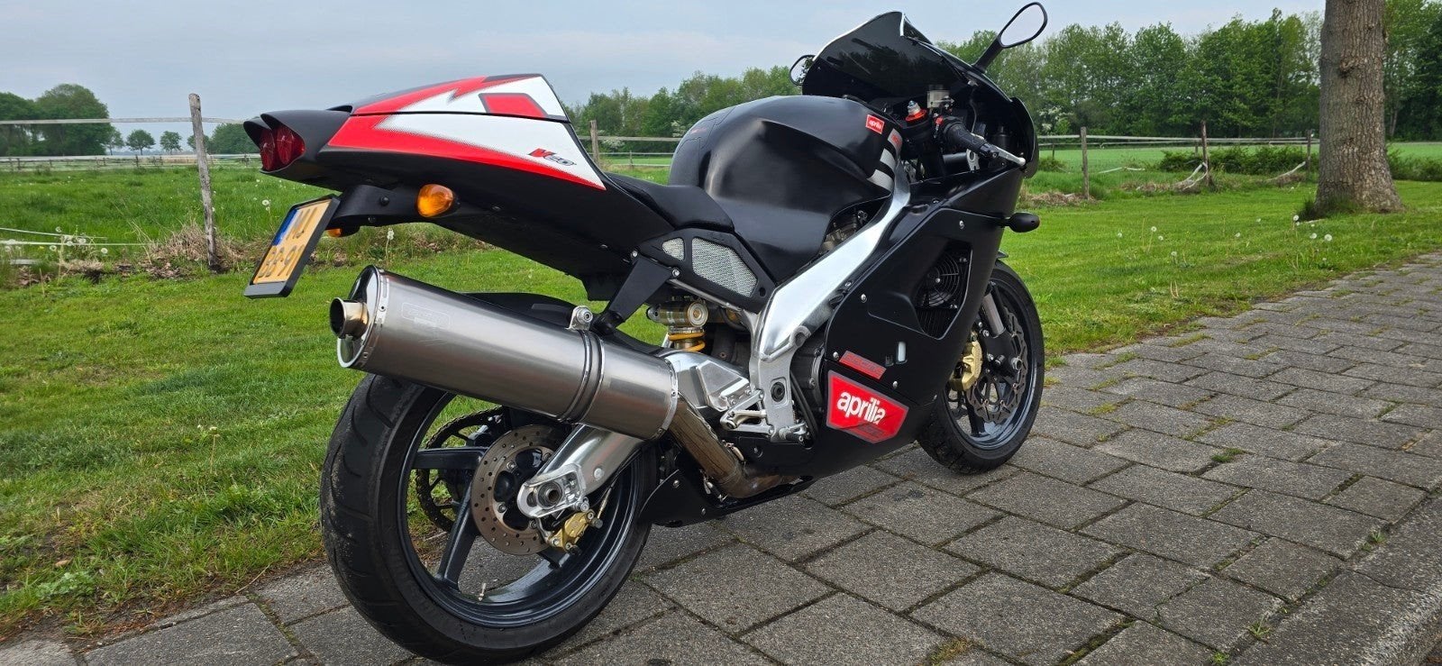 zeer mooie Aprilia RSV Mille 1000cc 2003, 2 cilinders, Motorrijbewijs A, Super Sport, Particulier