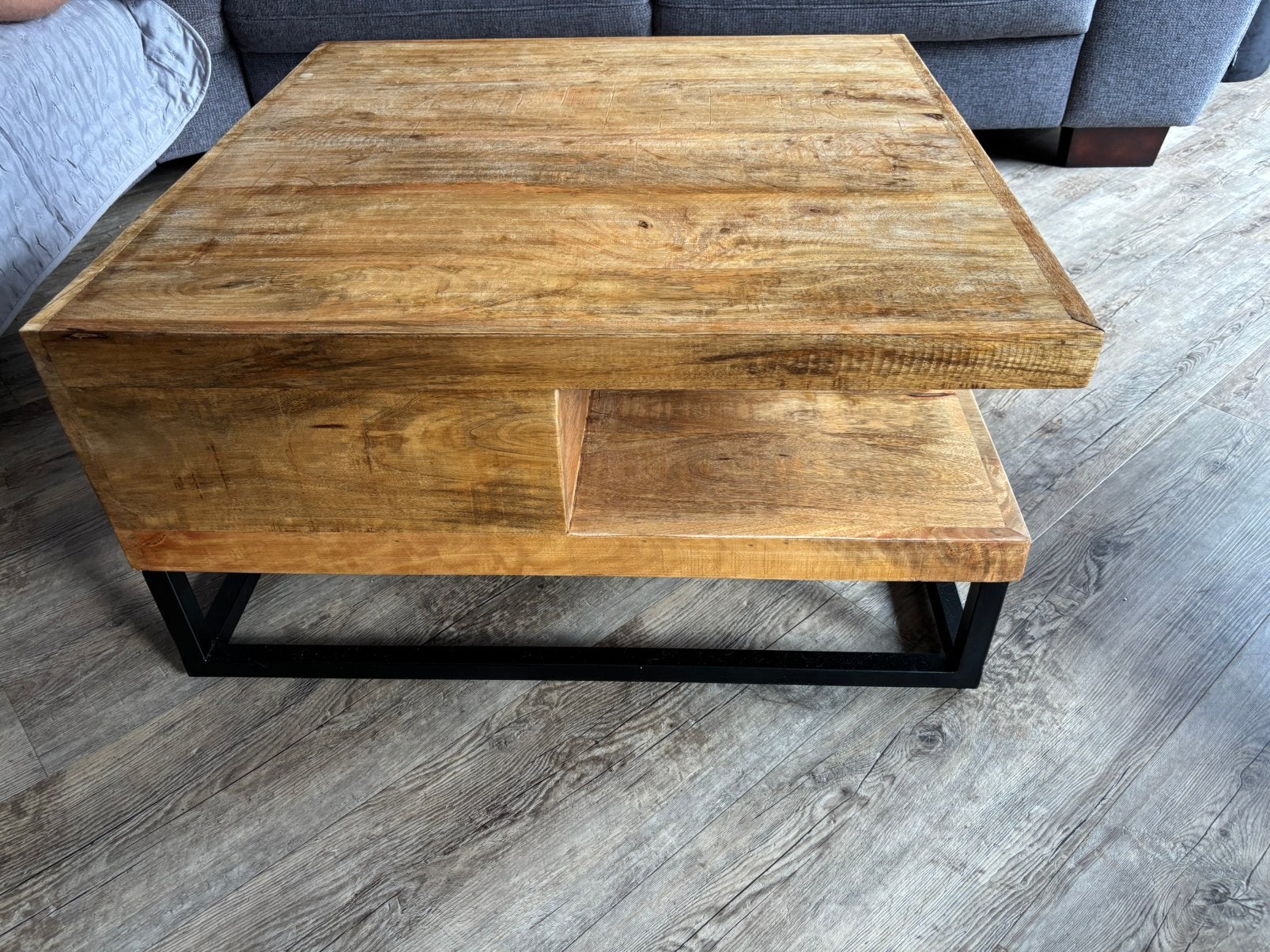 Zeer nette salontafel 80x80 €150, Huis en Inrichting, Tafels | Salontafels, Ophalen, 50 tot 100 cm, Vierkant, 50 tot 100 cm