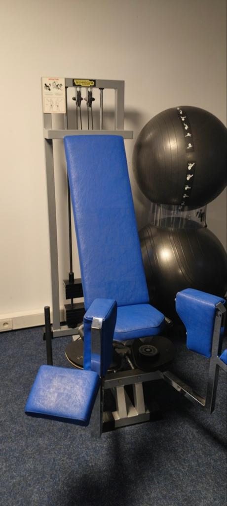 Technogym Krachtstation - Adductor, Sport en Fitness, Fitnessapparatuur, Ophalen, Benen, Krachtstation