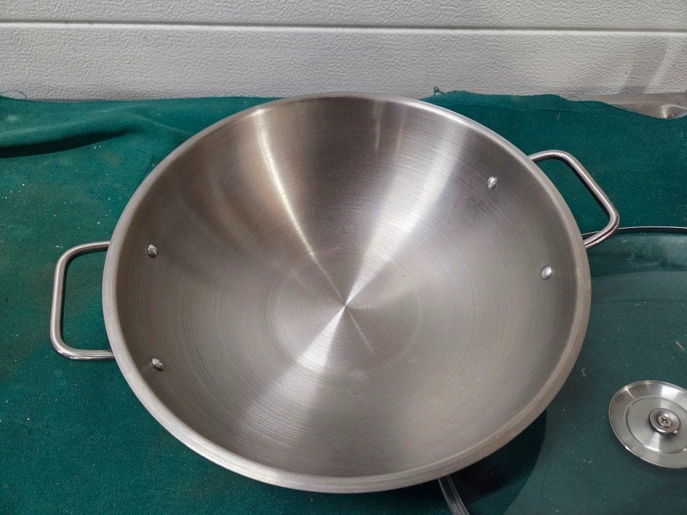 wokpan rvs  30 cm diam, Ophalen of Verzenden, 'T Olde Gre-j, Info@toldegrej.nl, Endepoelstraat 20f Didam