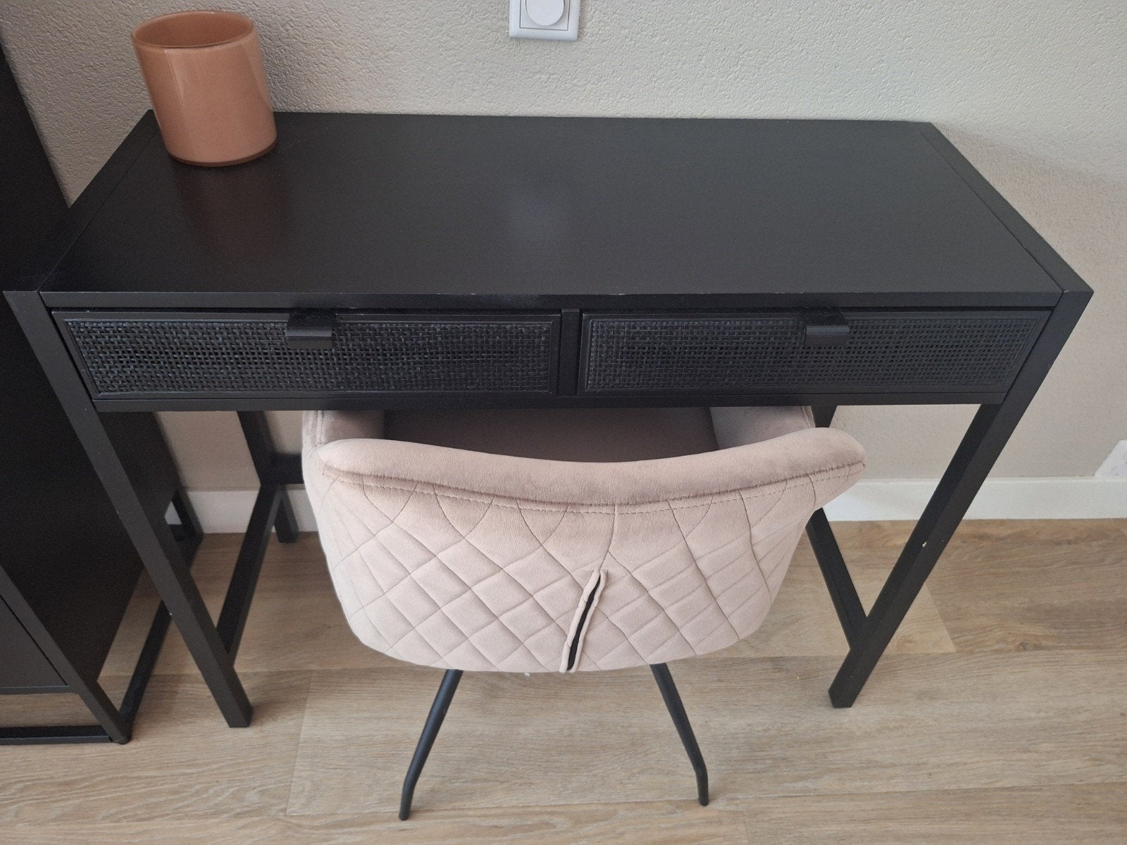 Karwei Zola Bureau Zwart met Lades, Ophalen, Spaanplaat of MDF, Zo goed als nieuw, Overige merken