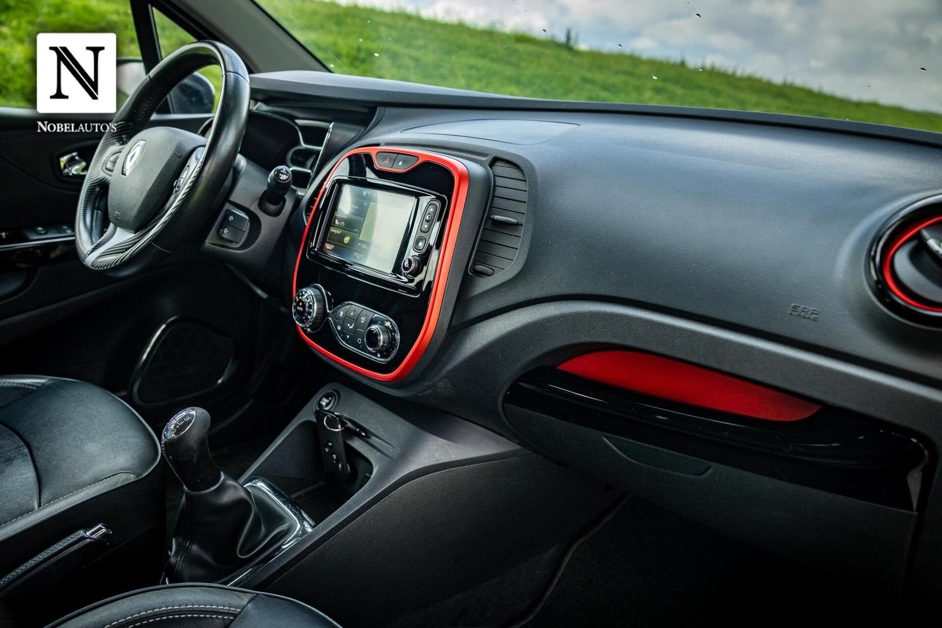 Renault Captur 0.9 TCe Xmod |Nap |Trekhaak |Navi |LM Velgen, Auto's, Voorwielaandrijving, 898 cc, Gebruikt, Euro 6