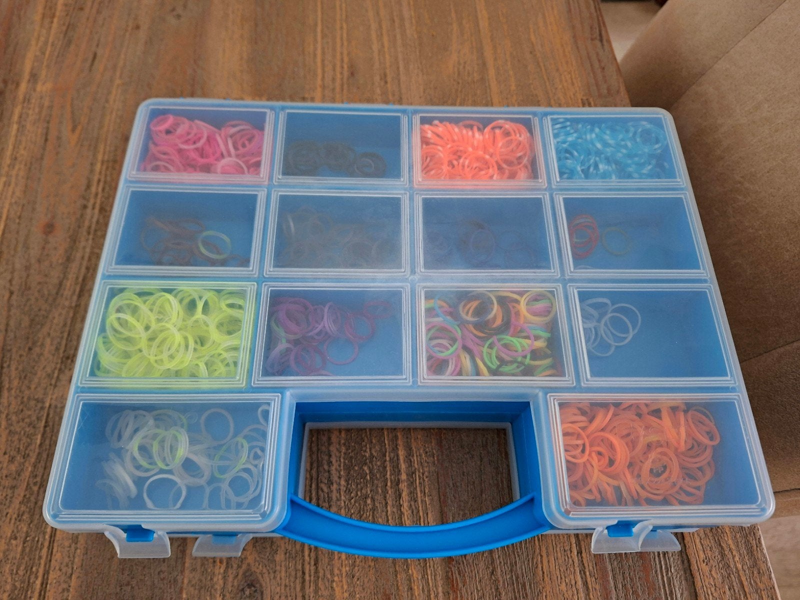 Loom elastiekjes, Hobby en Vrije tijd, Ophalen, Zo goed als nieuw, Knutselmateriaal