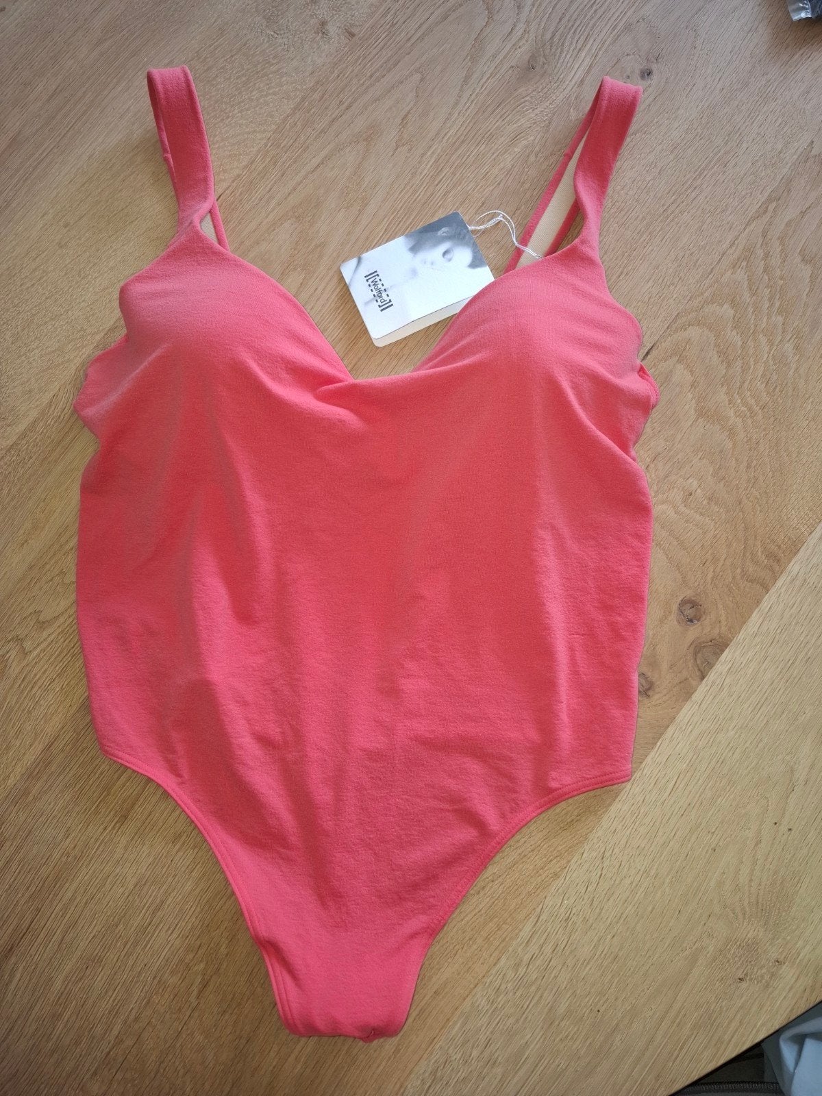 Nieuw stringbody maat L Wolford, Wolford, Ophalen of Verzenden, Roze, Body of Korset