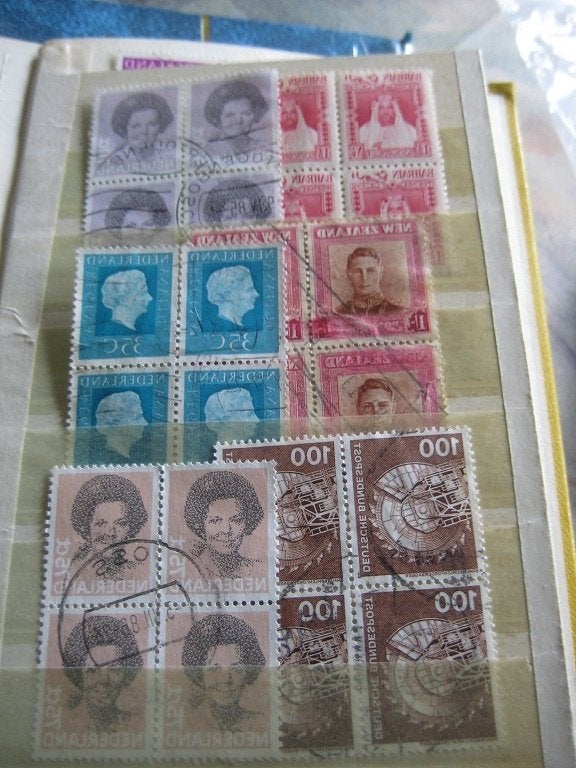 postzegelblokken wereld, ruim 100, Ophalen of Verzenden, Nederland en Buitenland