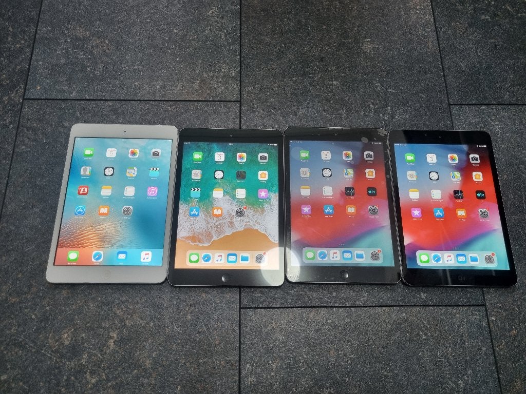 Te koop ipad A1489 4 stuks prijs per stuk 35 EURO, Computers en Software, Ophalen, Gebruikt, 32 GB, 8 inch