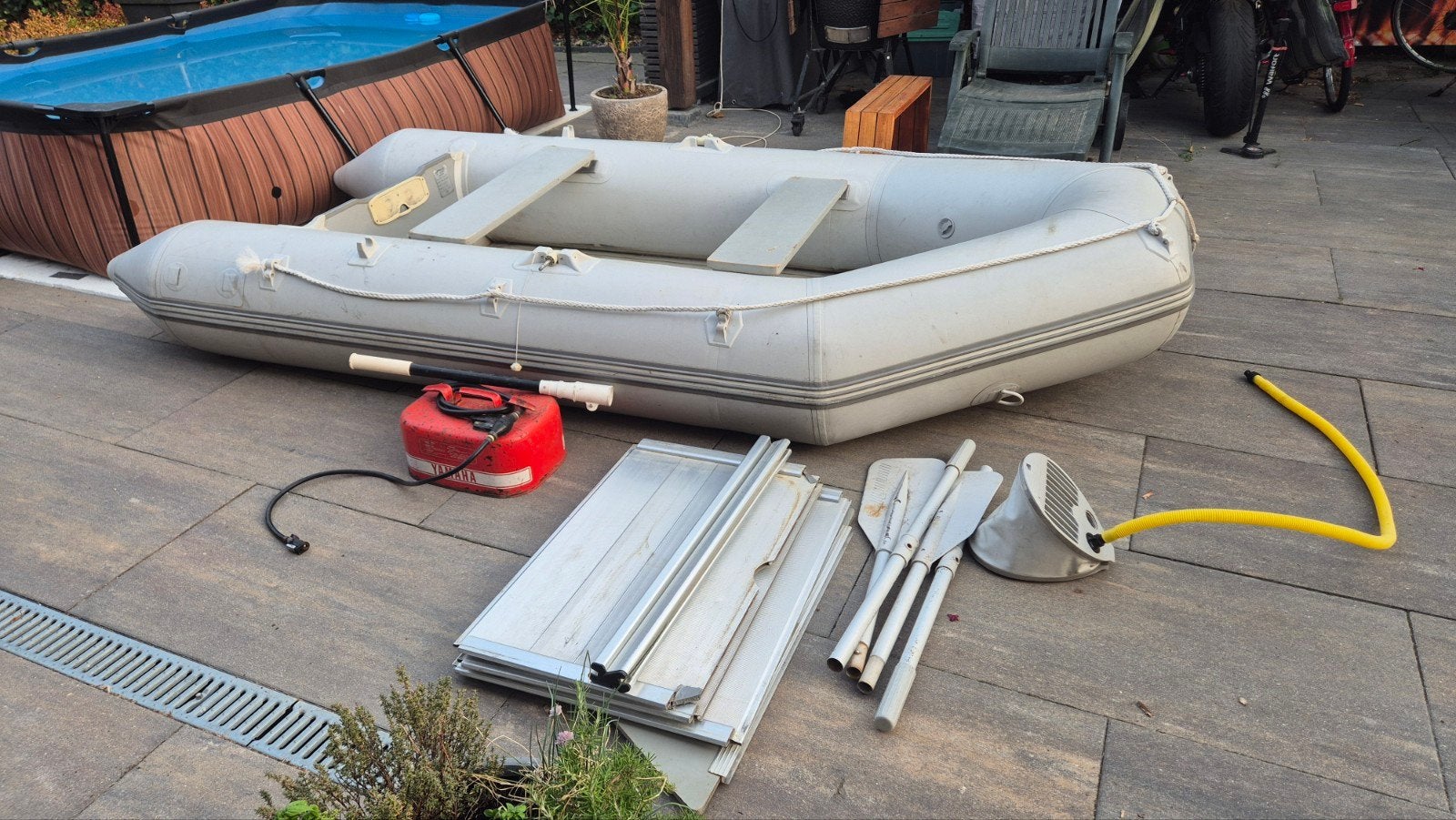 Jago rubberboot 320 met 5pk Yamabisi buitenboordmotor, Overige merken, Aluminium, Gebruikt, Inclusief motor
