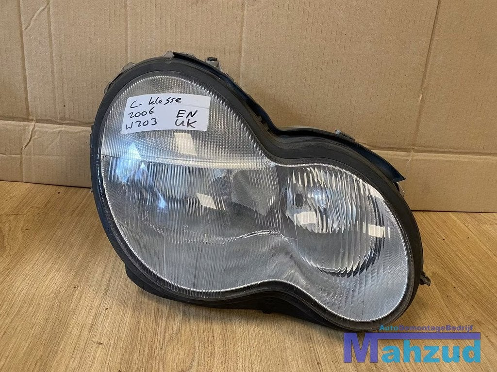 MERCEDES C-KLASSE W203 rechts koplamp UK headlight right ENG, Gebruikt, Mercedes-Benz AG, Mercedes-Benz, Ophalen of Verzenden