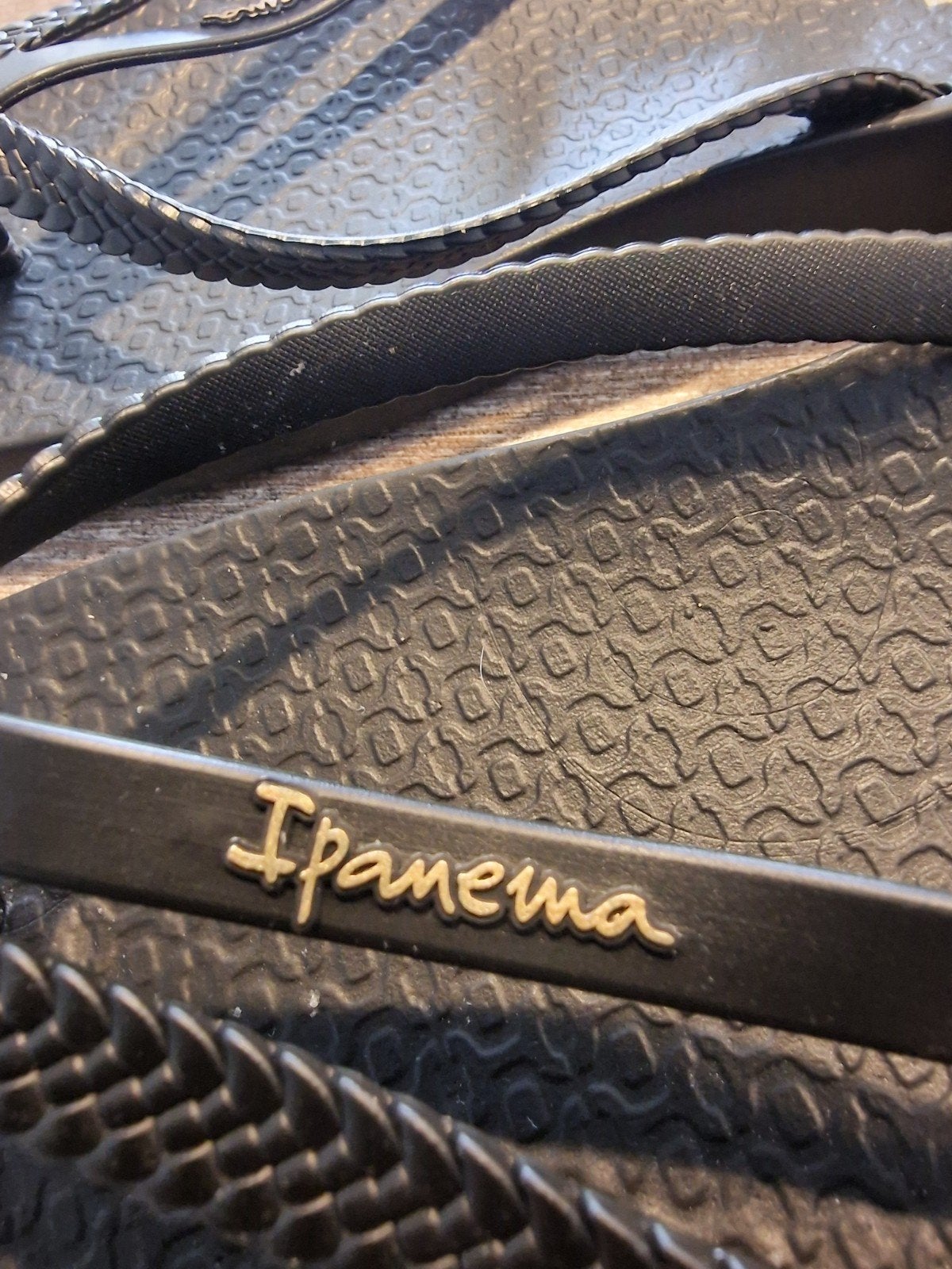Teenslippers, Ophalen, Nieuw