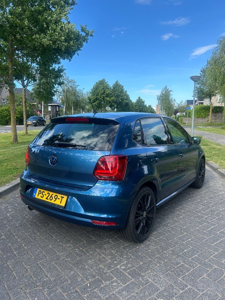 Volkswagen Polo Allstar 1.2 TSI 66KW DSG 2016 Blauw | Banden, Auto's, Volkswagen, 40 €/maand, 4 cilinders, Particulier, 1000 kg