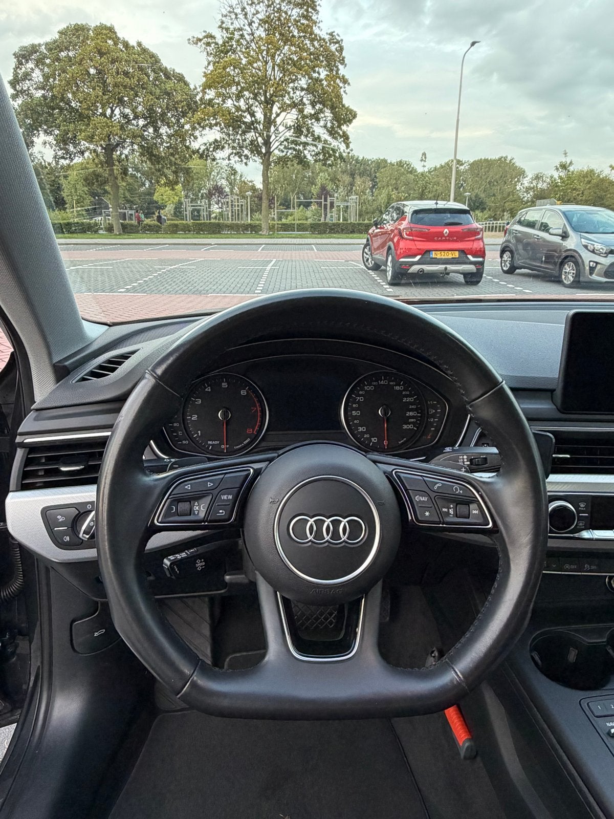 Foto 10 van Audi A4 35 Tfsi 150pk S Tronic 2019 Grijs