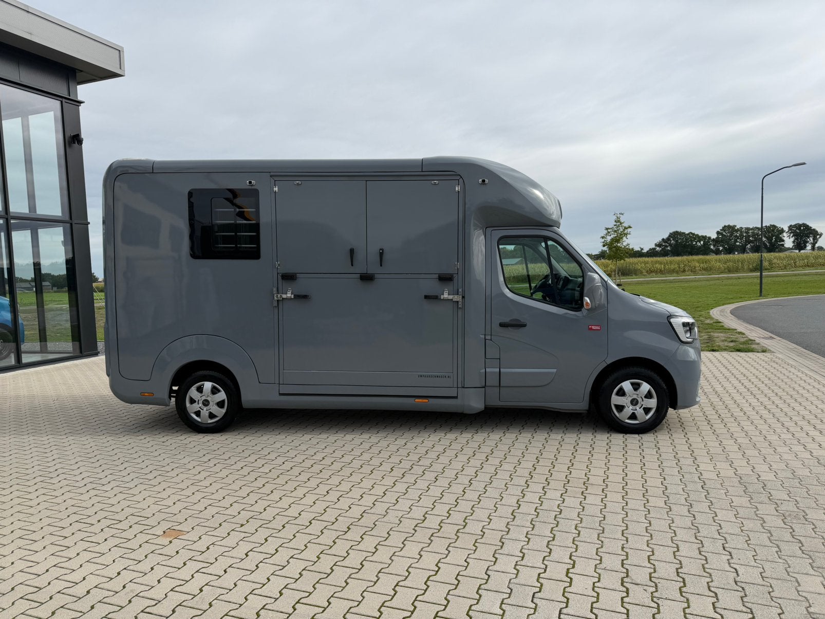 Foto 5 van Renault STX >AUTOMAAT<  paard-en-wagen Paardenvrachtwagen