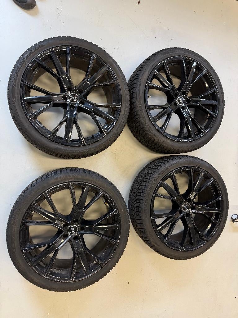 Audi 22 inch zwarte sportvelgen, Auto-onderdelen, Banden en Velgen, Ophalen, Gebruikt, 265 mm, Banden en Velgen