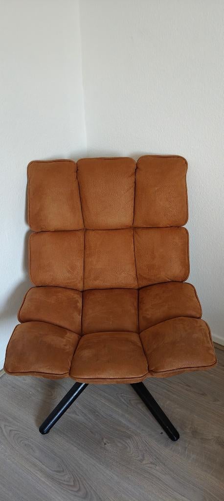 Prachtige fauteuil / draaistoel cognac bruin suède stof, Huis en Inrichting, Fauteuils, Ophalen, Overige materialen, 75 tot 100 cm