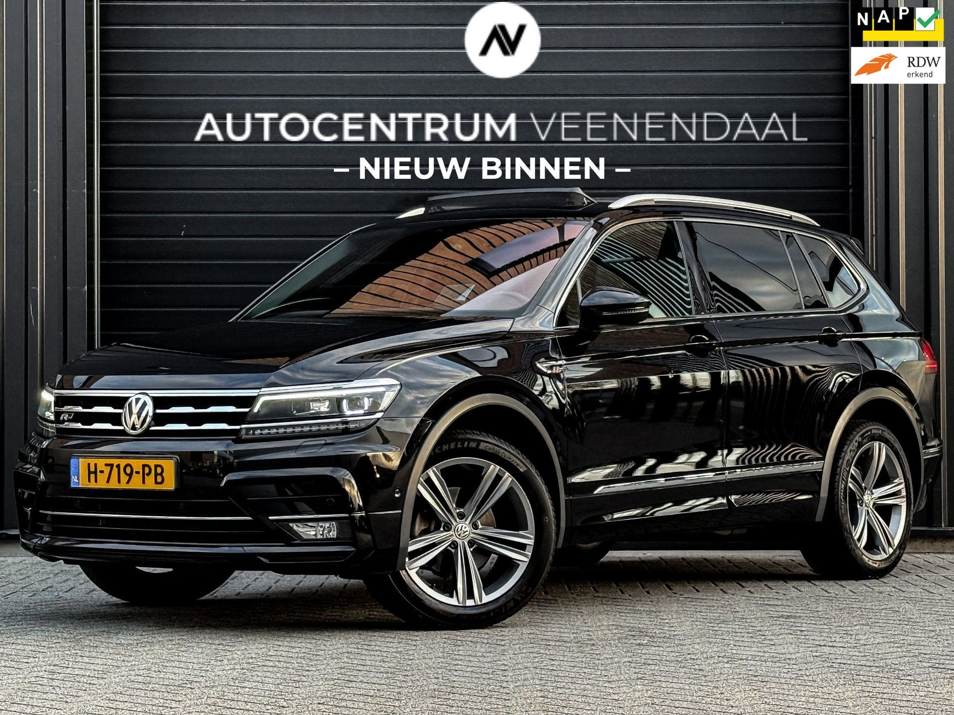 Volkswagen Tiguan Allspace 1.5 TSI 3X R-LINE PANO/TREKHAAK/H, 4 cilinders, 150 pk, Automatische klimaatregeling, Zwart