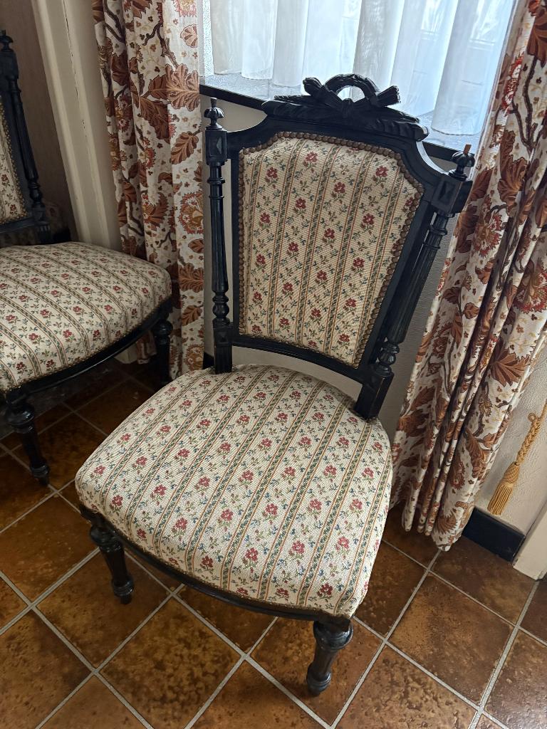 4 stoelen Napoleon III-stijl, Ophalen