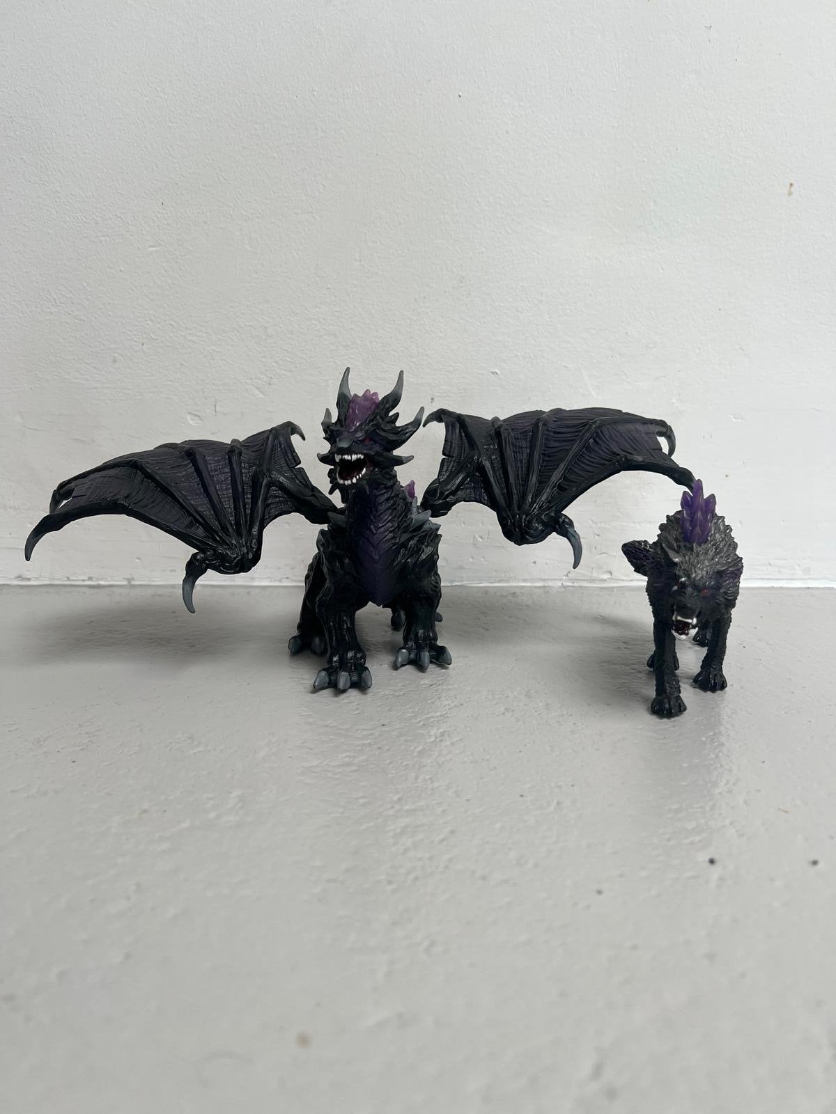 Schleich Eldrador Shadow Draak en Wolf Figuren, Ophalen of Verzenden, Gebruikt, Jongen of Meisje