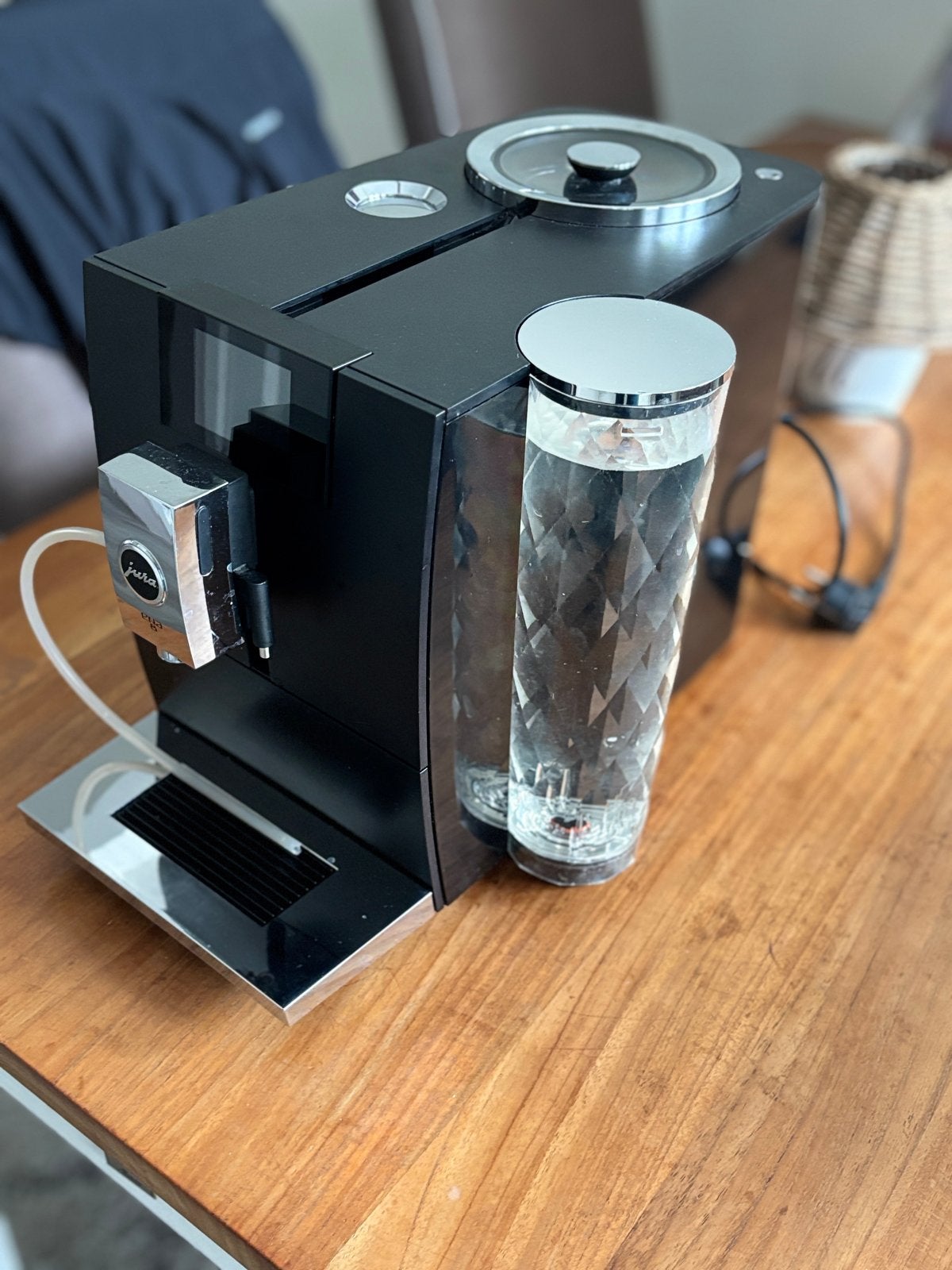 Jura Ena 8 Touchscreen Koffiemachine met Onderhoudsbeurt, Witgoed en Apparatuur, Afneembaar waterreservoir, Koffiemachine, Zo goed als nieuw