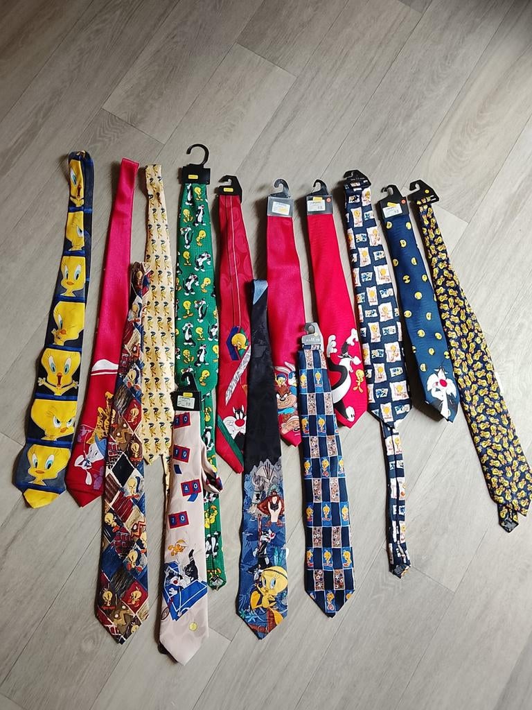 Tweety en Sylvester looney tunes Warner Bros, Kleding | Heren, Stropdassen, Ophalen of Verzenden, Nieuw, Overige kleuren