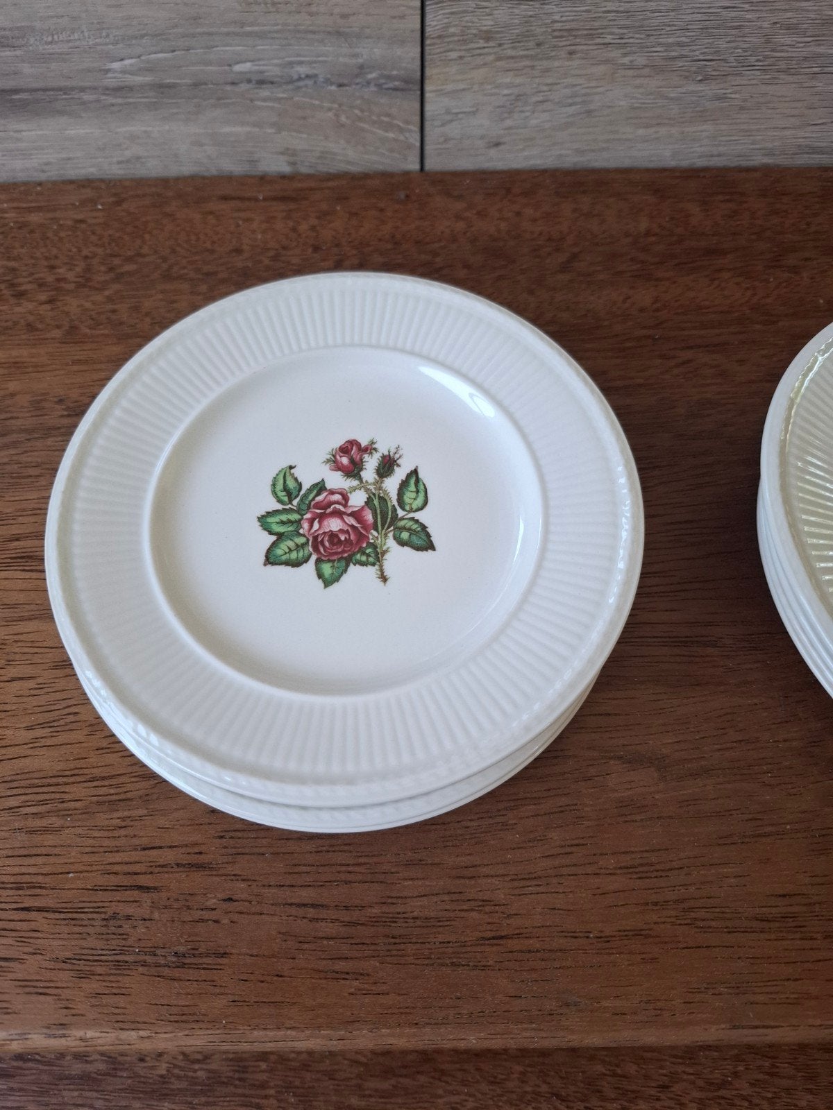 Wedgwood Moss Rose gebaksbordjes en schaaltje (10+1), Ophalen