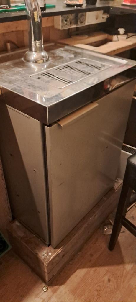 Bier tap installatie met koeling, Zakelijke goederen, Horeca | Keukenapparatuur, Koelen en Vriezen, Gebruikt, Ophalen