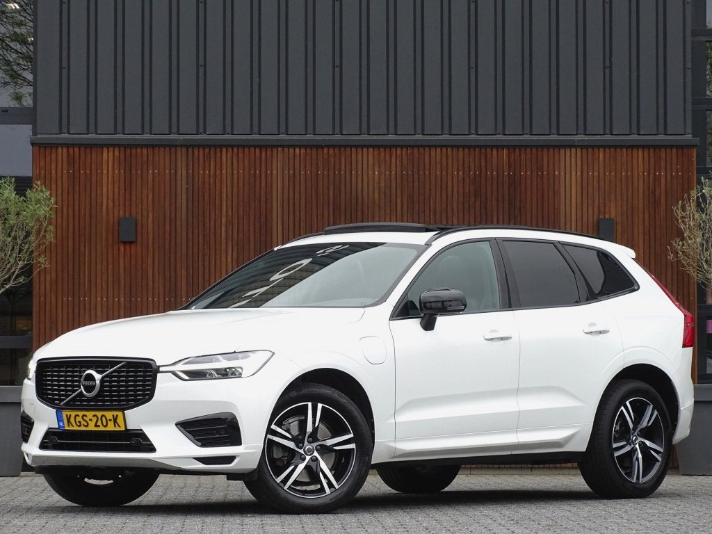 Volvo XC60 T6 310PK AWD Recharge / R-Design / panaroma / LED, Lane Keeping Assist, Gebruikt, 4 cilinders, 1969 cc