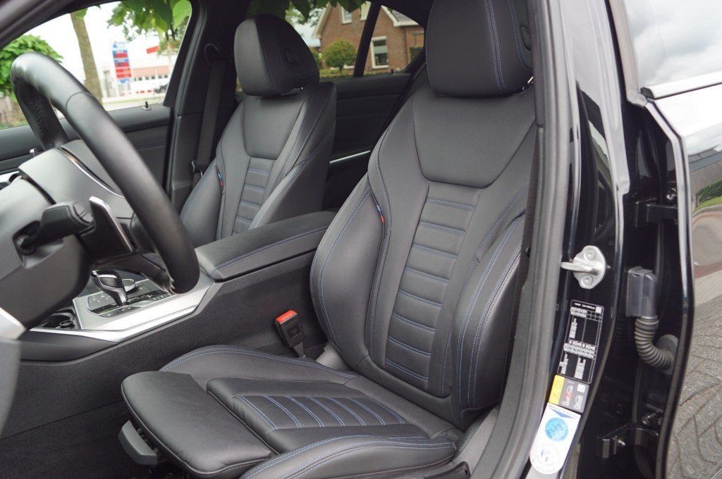 Bmw 3-SERIE 330e (292pk) M340I Look Wheelforce/Laser/HUD/Key, Auto's, Automaat, Gebruikt, 750 kg, 4 cilinders