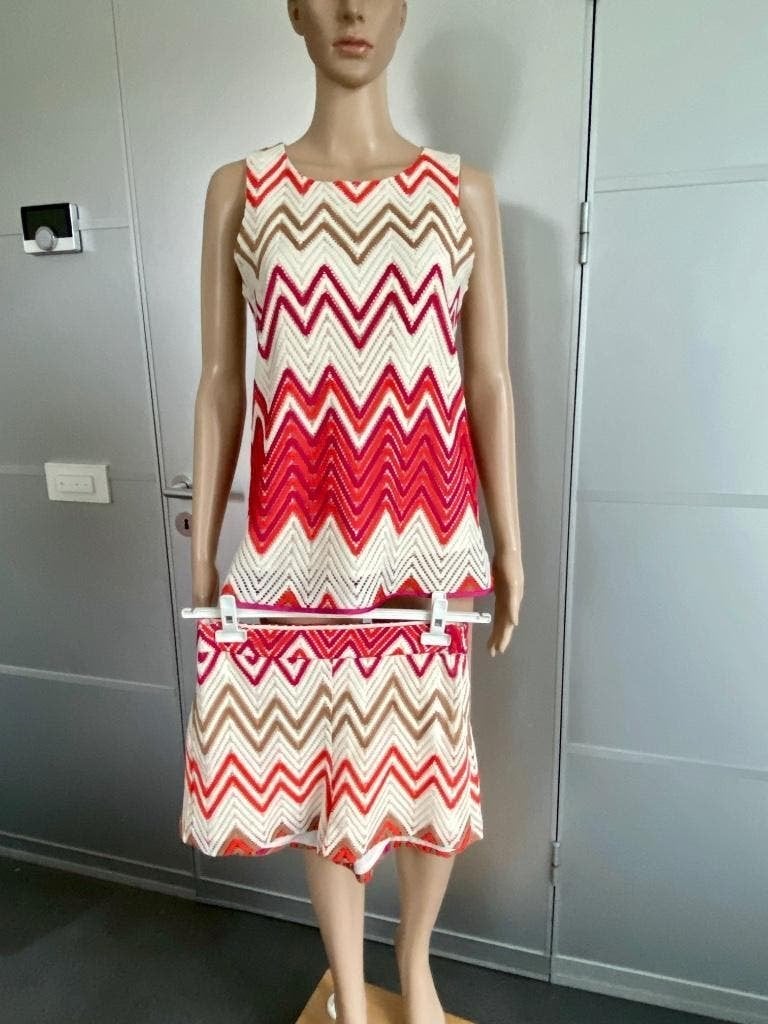 H427 Nieuw: SuperTrash maat S=36 Set: korte broek+top short, Kleding | Dames, Broeken en Pantalons, Wit, Nieuw, Ophalen of Verzenden