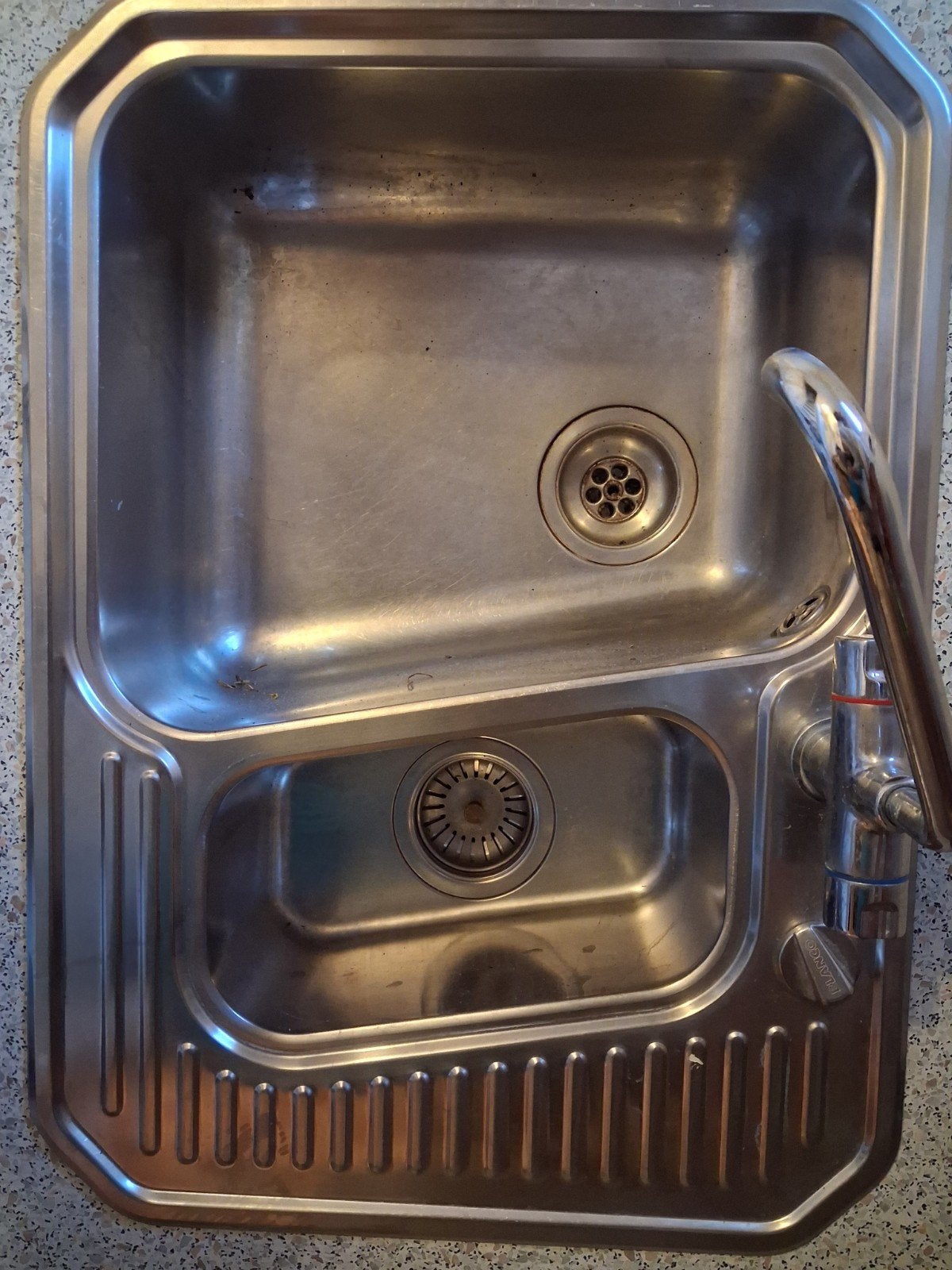 RVS gootsteen met waterkraan, Ophalen